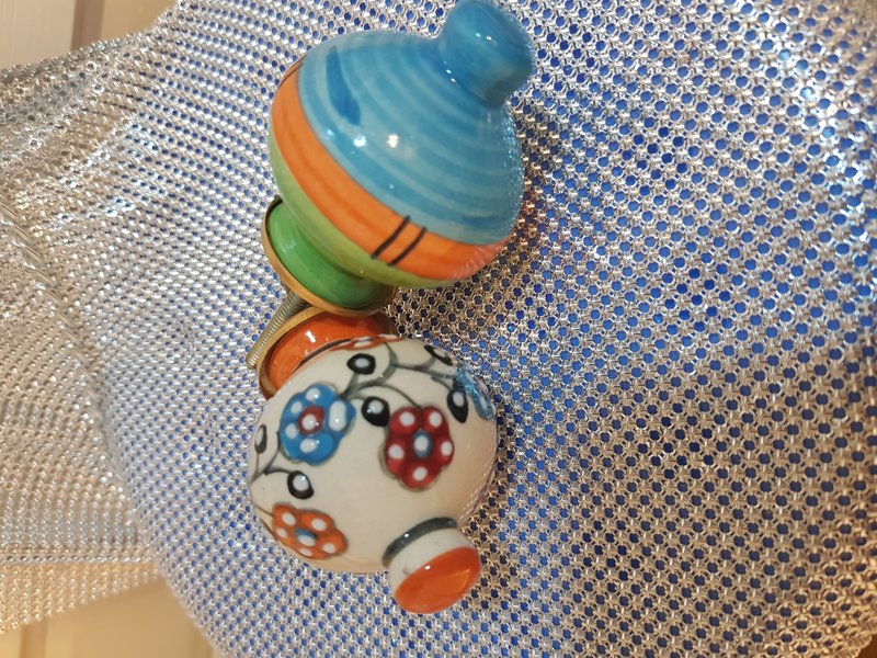 Manere, butoni ceramica mobila, dulapuri, comode